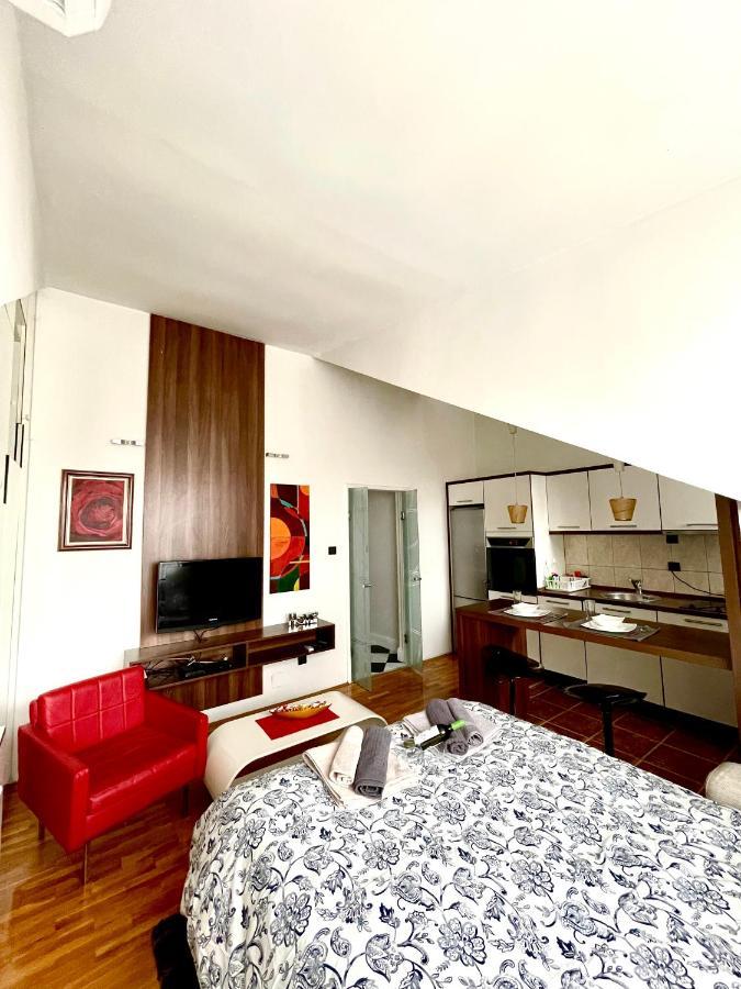 Triangle City Apartment 1 Белград Екстер'єр фото